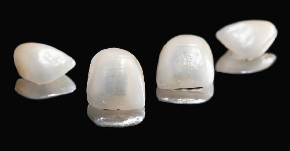 ① ジルコニアクラウンが1本38,000円〜